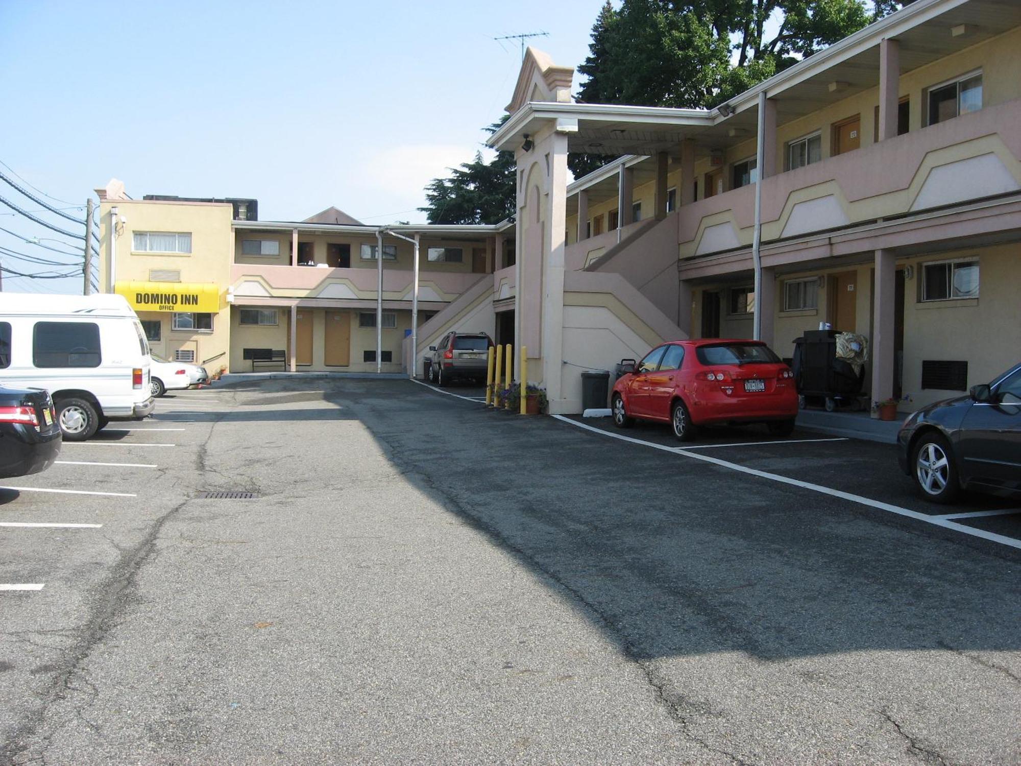 Domino Inn North Bergen Exterior photo